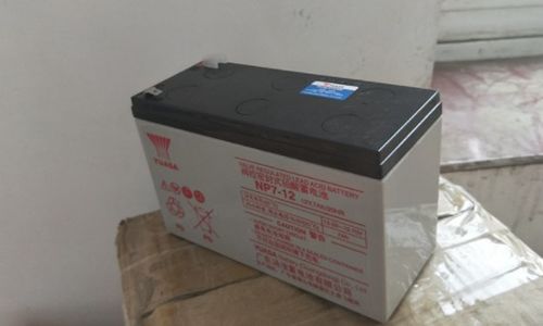 汽车骆驼牌电瓶多少钱