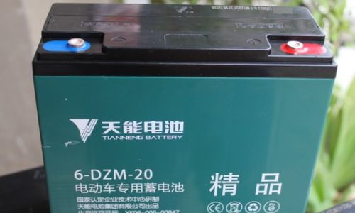 小汽车电瓶一般多少伏