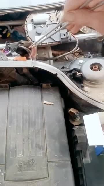 汽车拆除小黑匣子多少钱(汽车拆除小黑匣子费用解析)