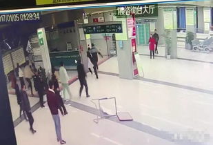 三亚女游客家属:首诊医生肠胃科的(三亚女游客突发疾病，家属讲述首诊医生肠胃科的力量)