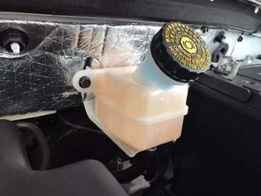 4万公里汽车机油加多少(汽车机油用量解析，行驶4万公里后需要多少机油？
