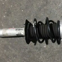 汽车减震器小吗多少钱(汽车减震器的重要性及其价格解析)