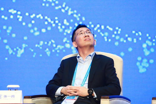 姜涛回应坠海：不小心发生意外(姜涛意外坠海事件的回应，一次意外的遭遇)