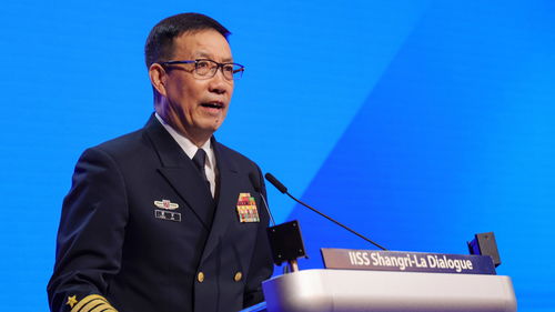 董军会见俄罗斯伊朗等国国防部长(董军会见俄罗斯伊朗等国国防部长，深化合作，共谋安全)