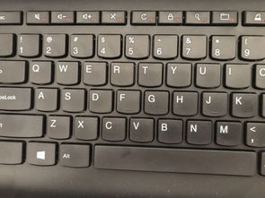 华为电脑键盘晚上怎么亮(华为电脑键盘晚上的灯光璀璨，如何调节与享受夜间输入体验)